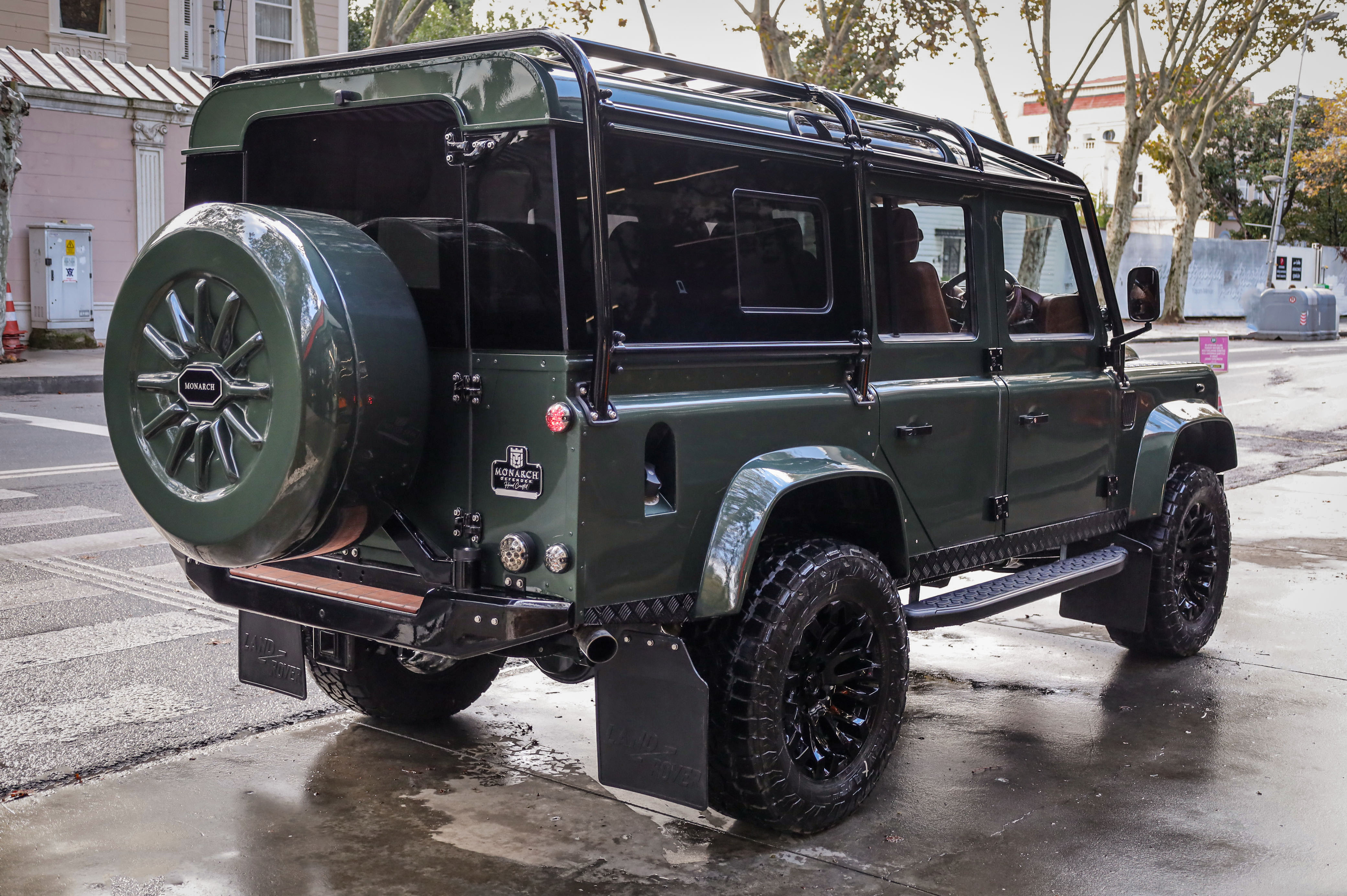 LAND ROVER DEFENDER 110 - MONARCH - RESTORASYON