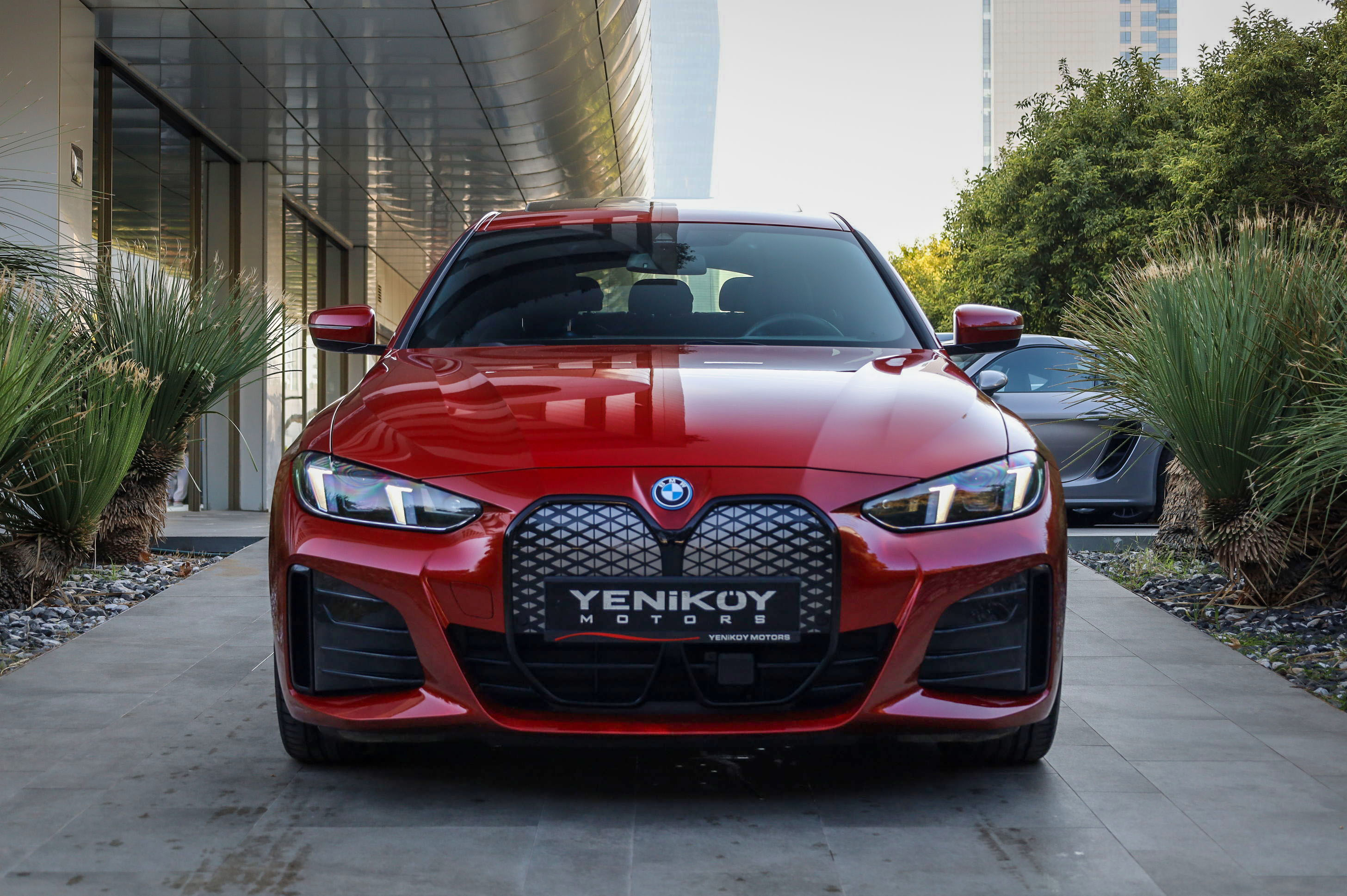 BMW İ4 EDRİVE40 M SPORT