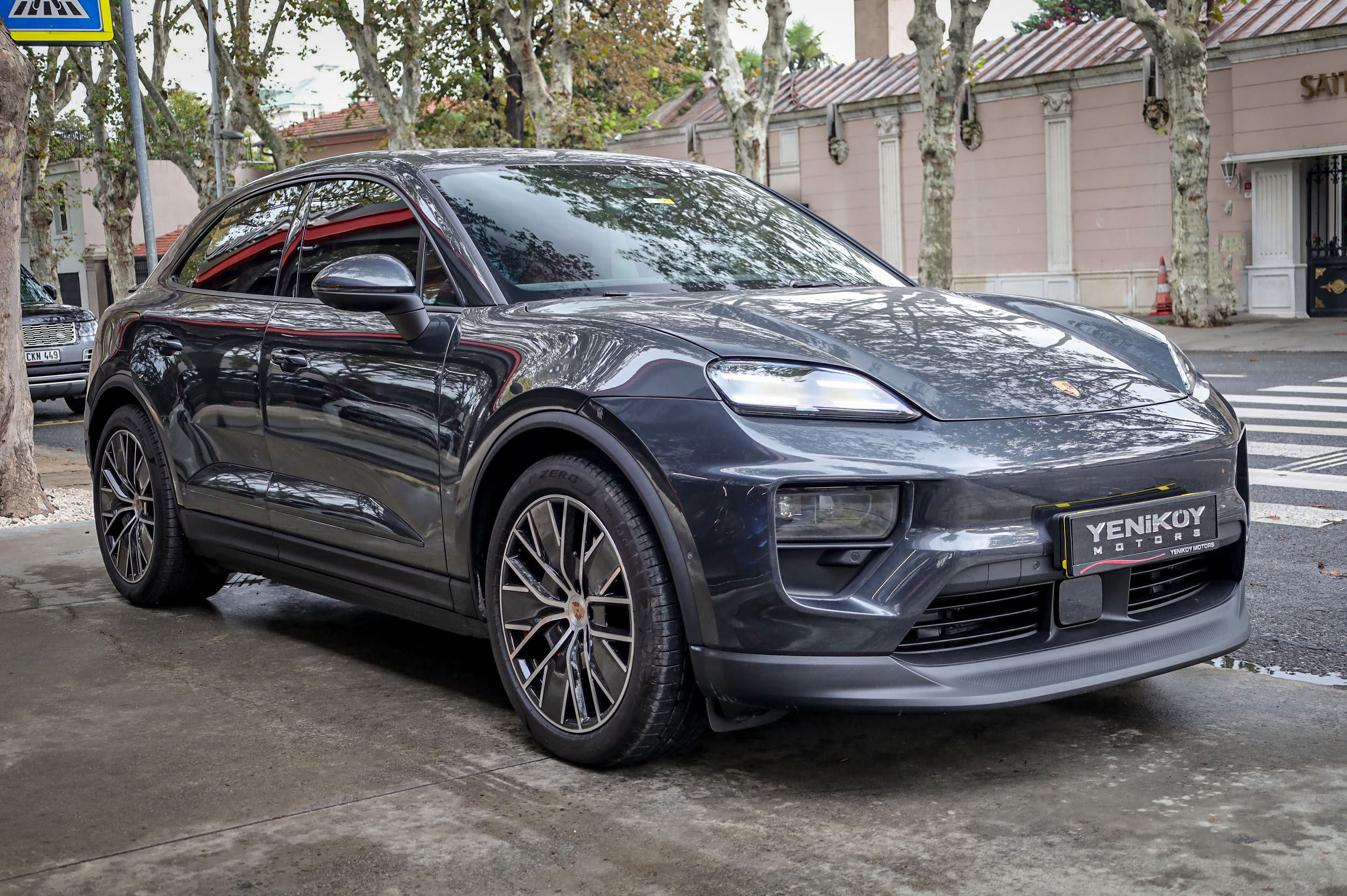 PORSCHE MACAN 4 ELECTRIC