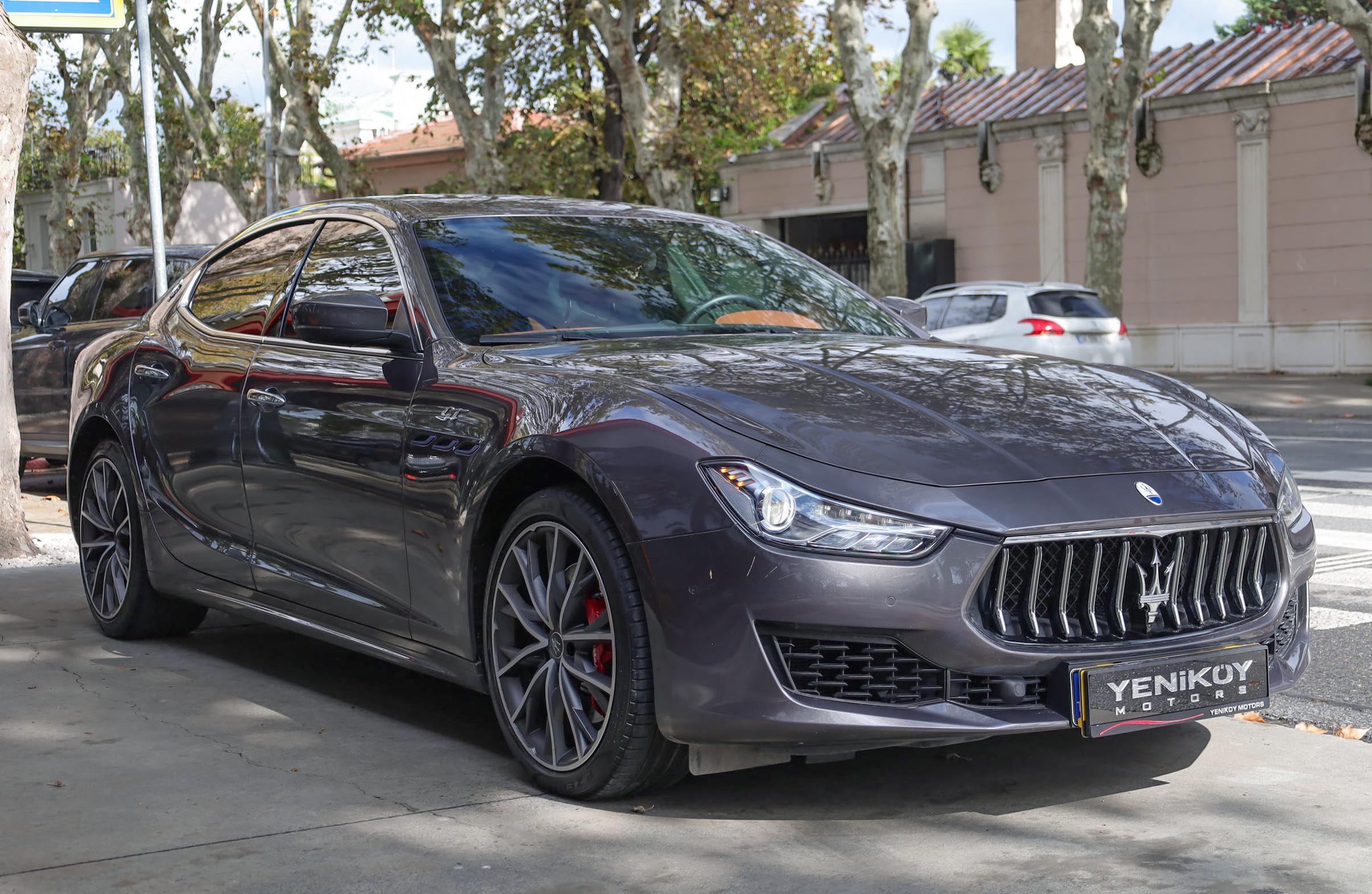 MASERATİ GHİBLİ GT HYBRİD 2.0 MHEV