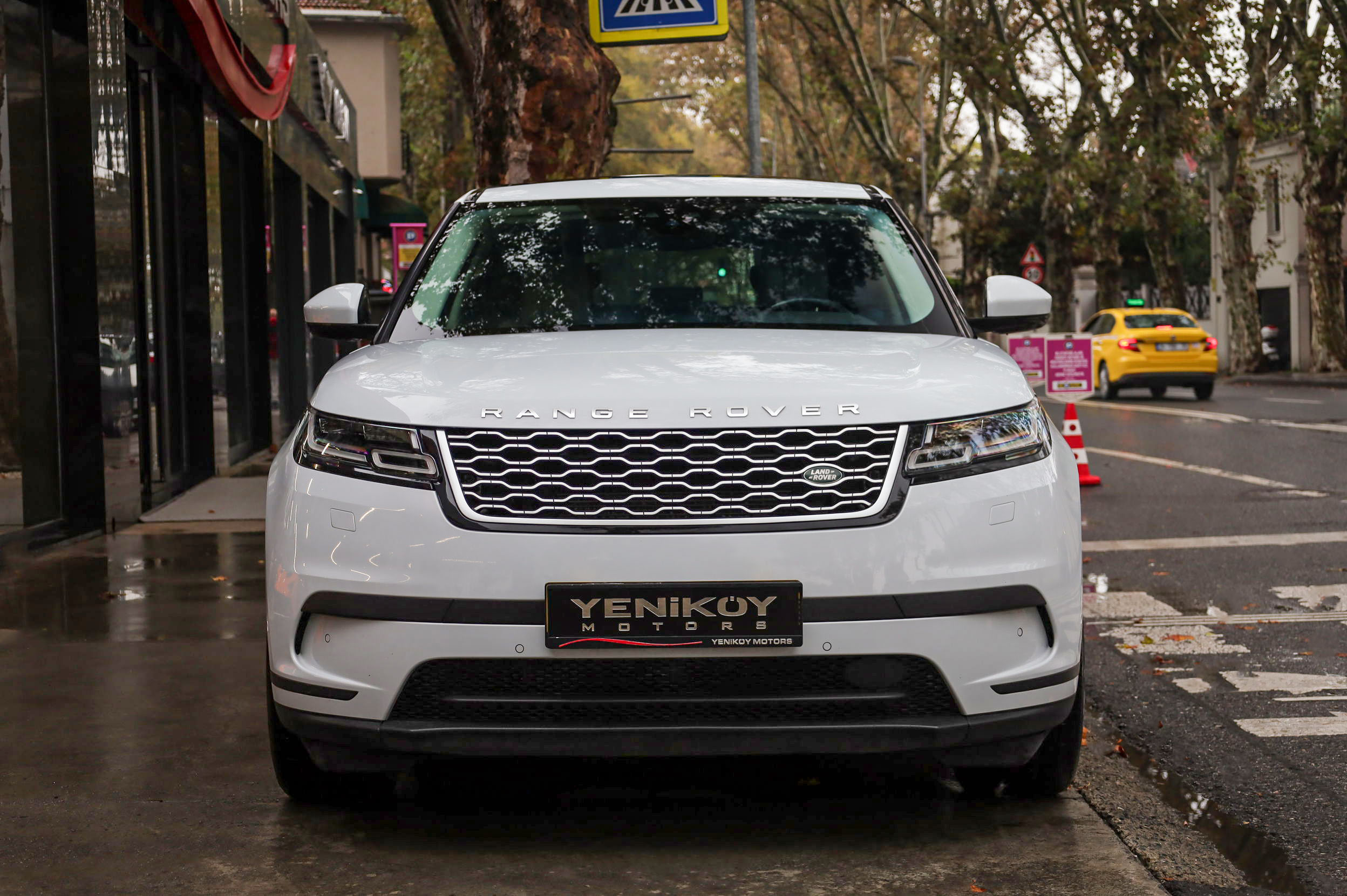 RANGE ROVER VELAR D240 HSE