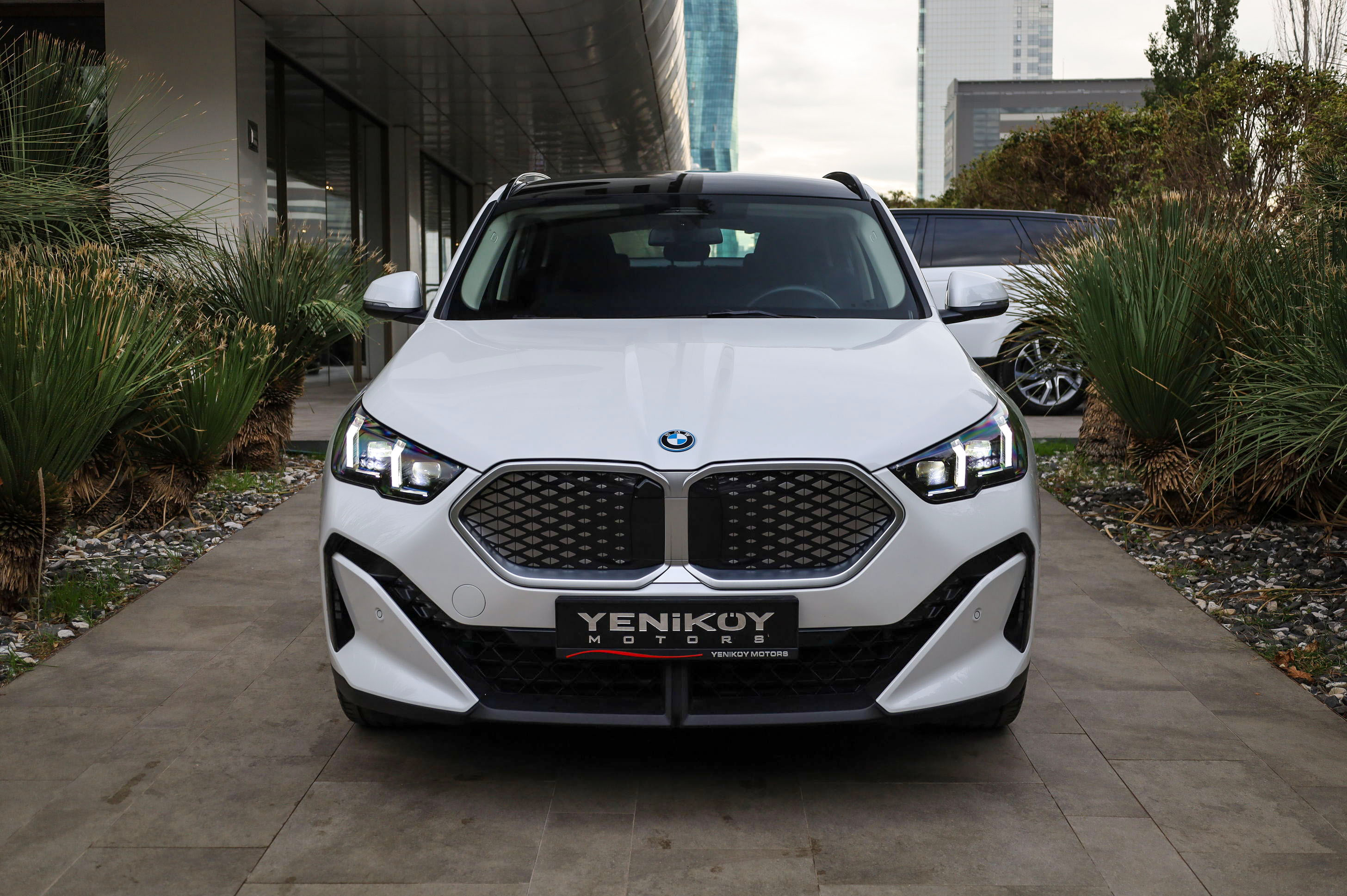 BMW İX2 EDRİVE20 SPORT LİNE