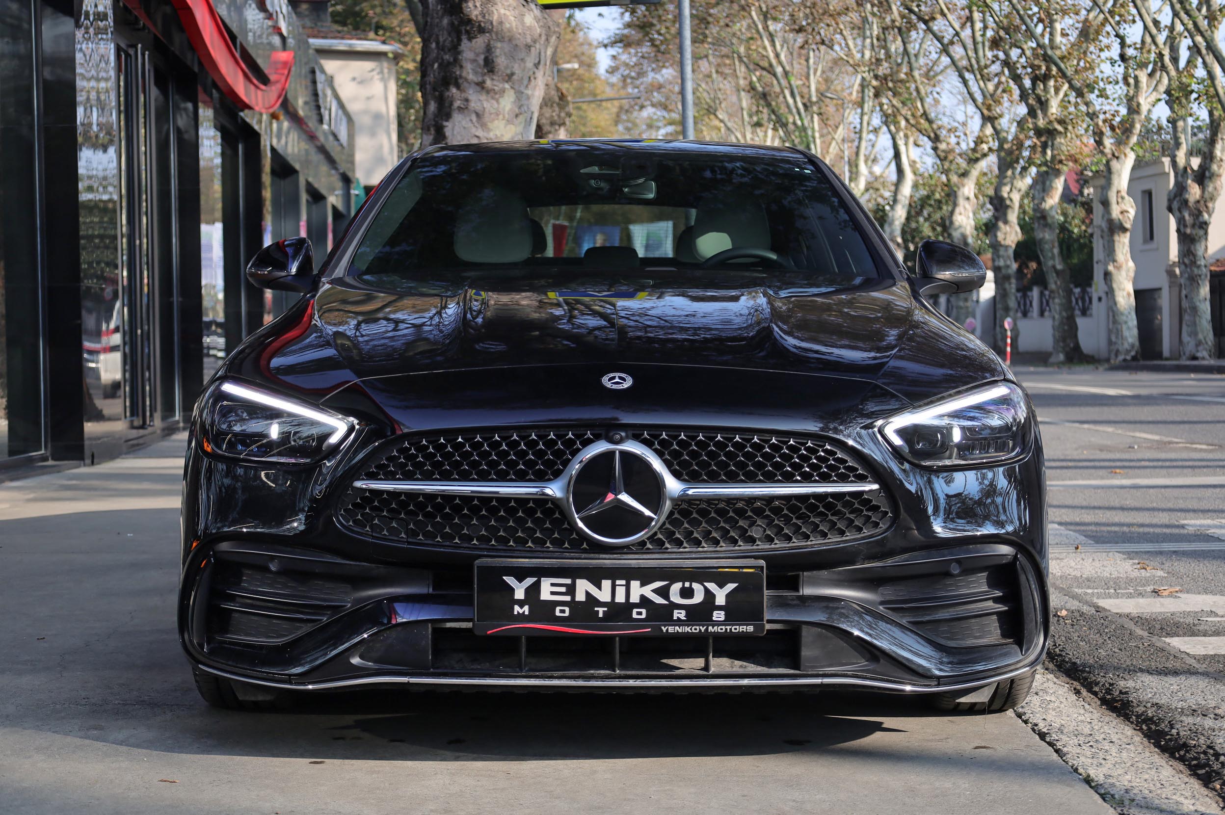 MERCEDES BENZ C200 AMG