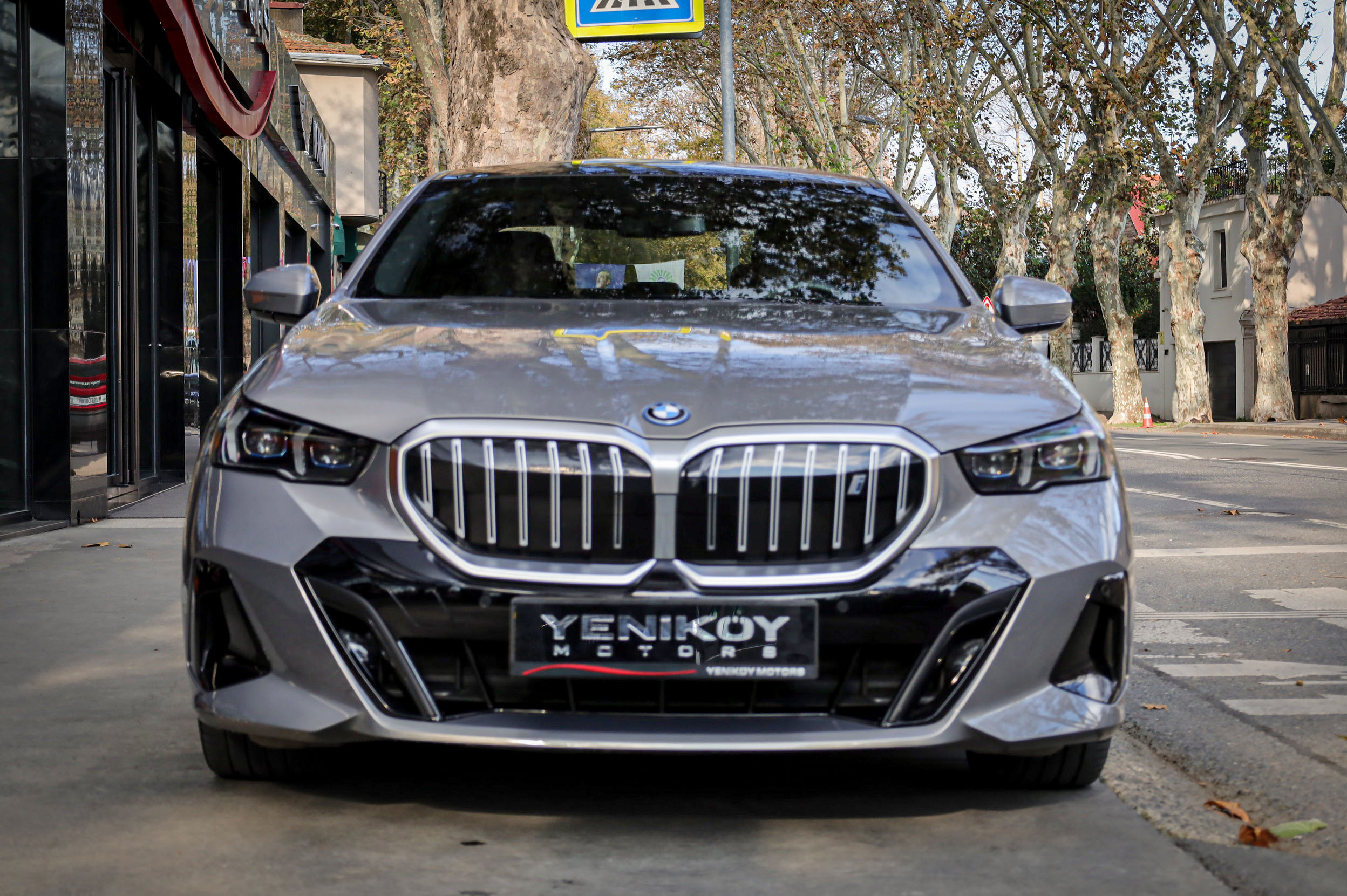 BMW İ5 XDRİVE40 M SPORT