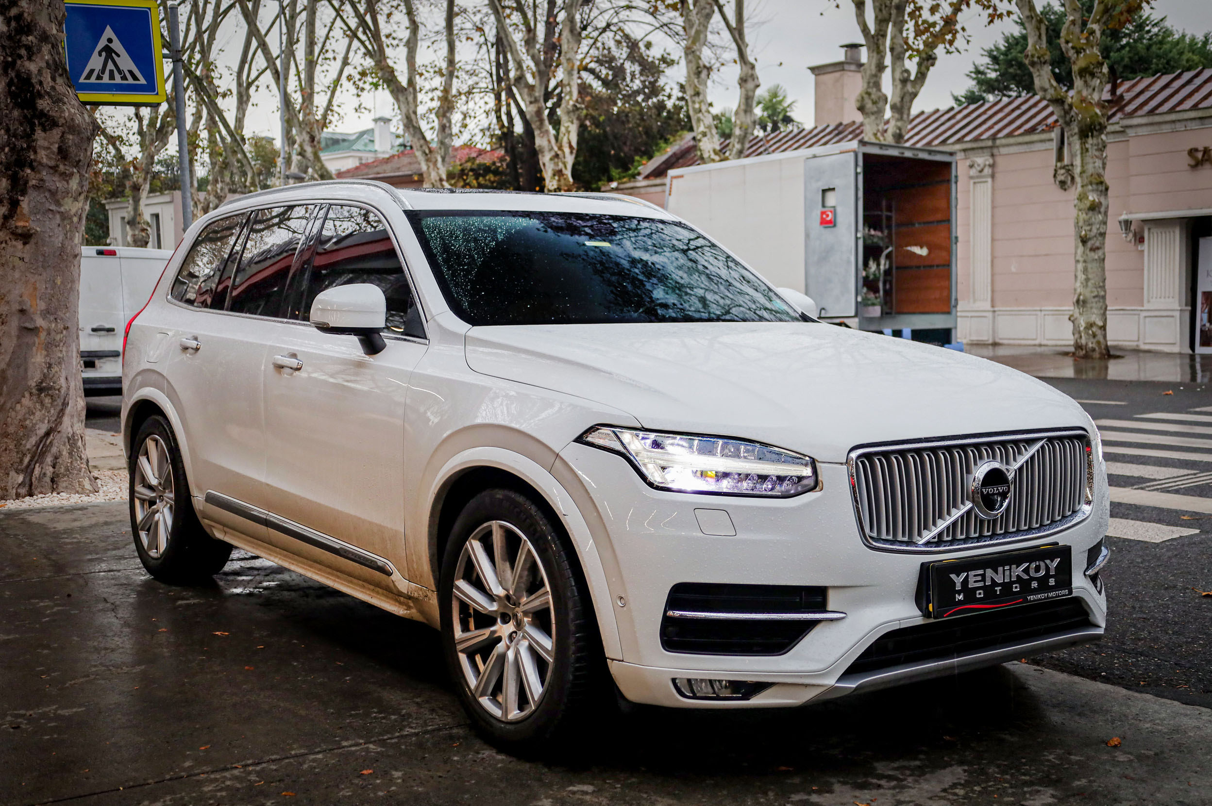 VOLVO XC90 2.0 D5 İNSCRİPTİON