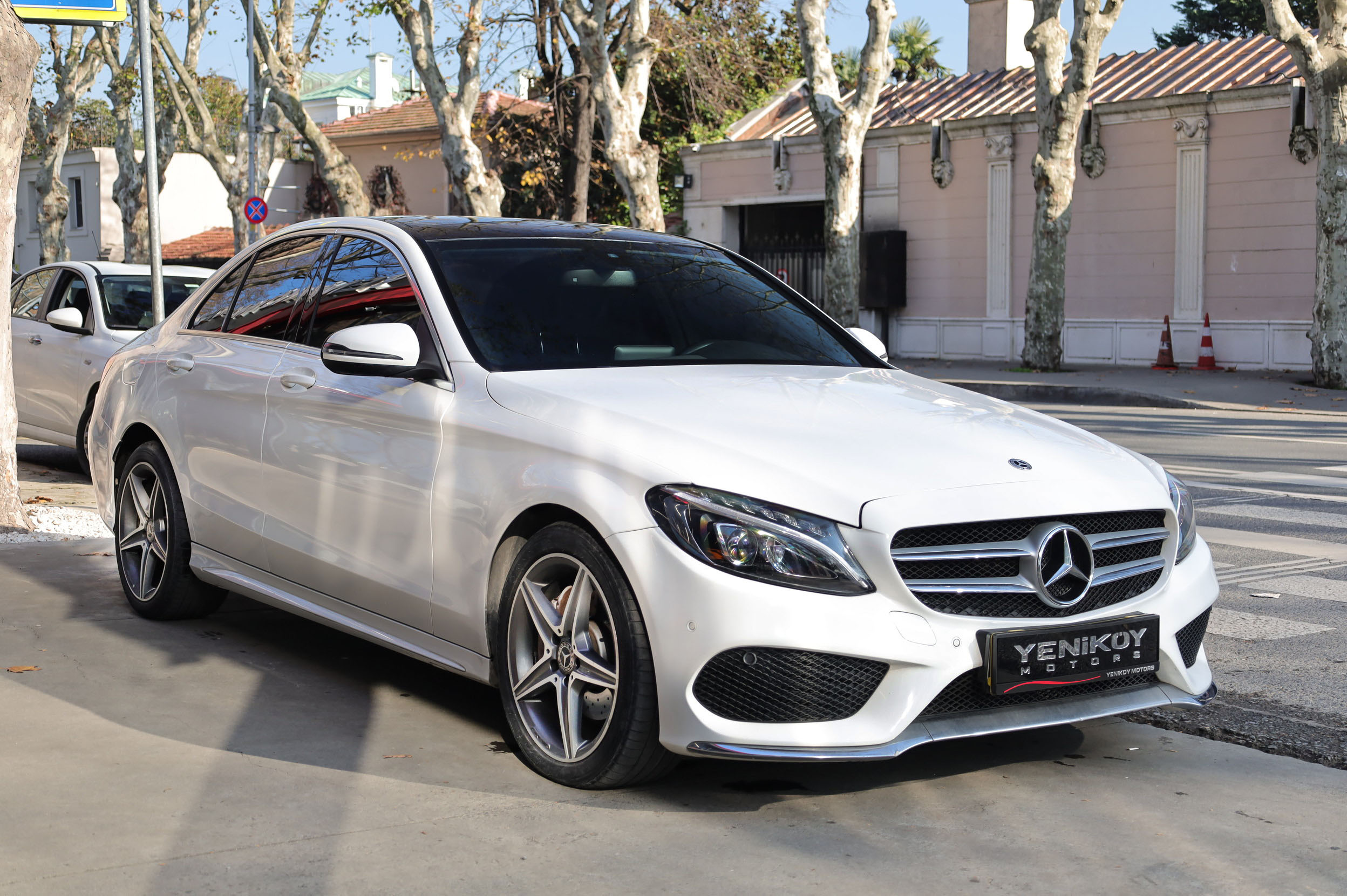 MERCEDES BENZ C200D BLUETEC AMG