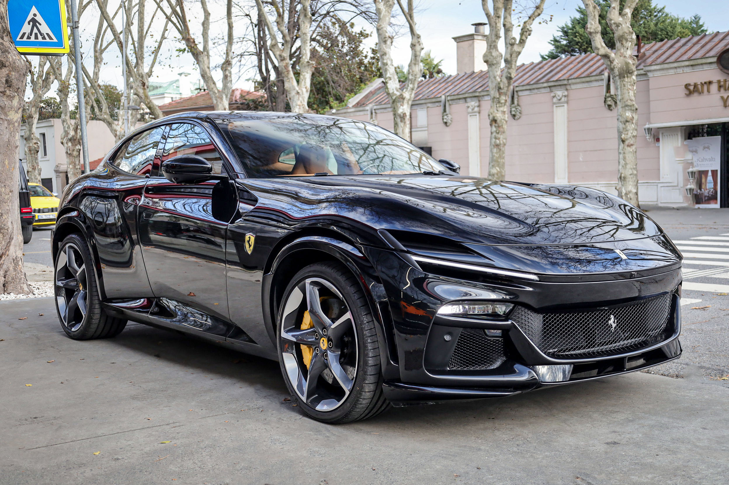 FERRARI PUROSANGUE 6.5 V12 4WD