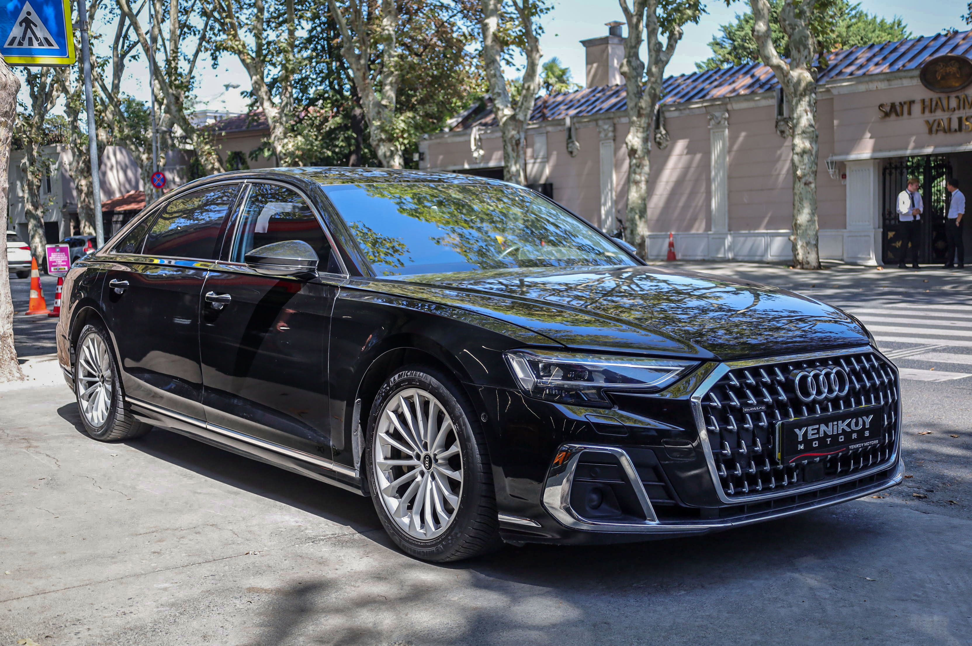 AUDI A8L 55 TFSI QUATTRO