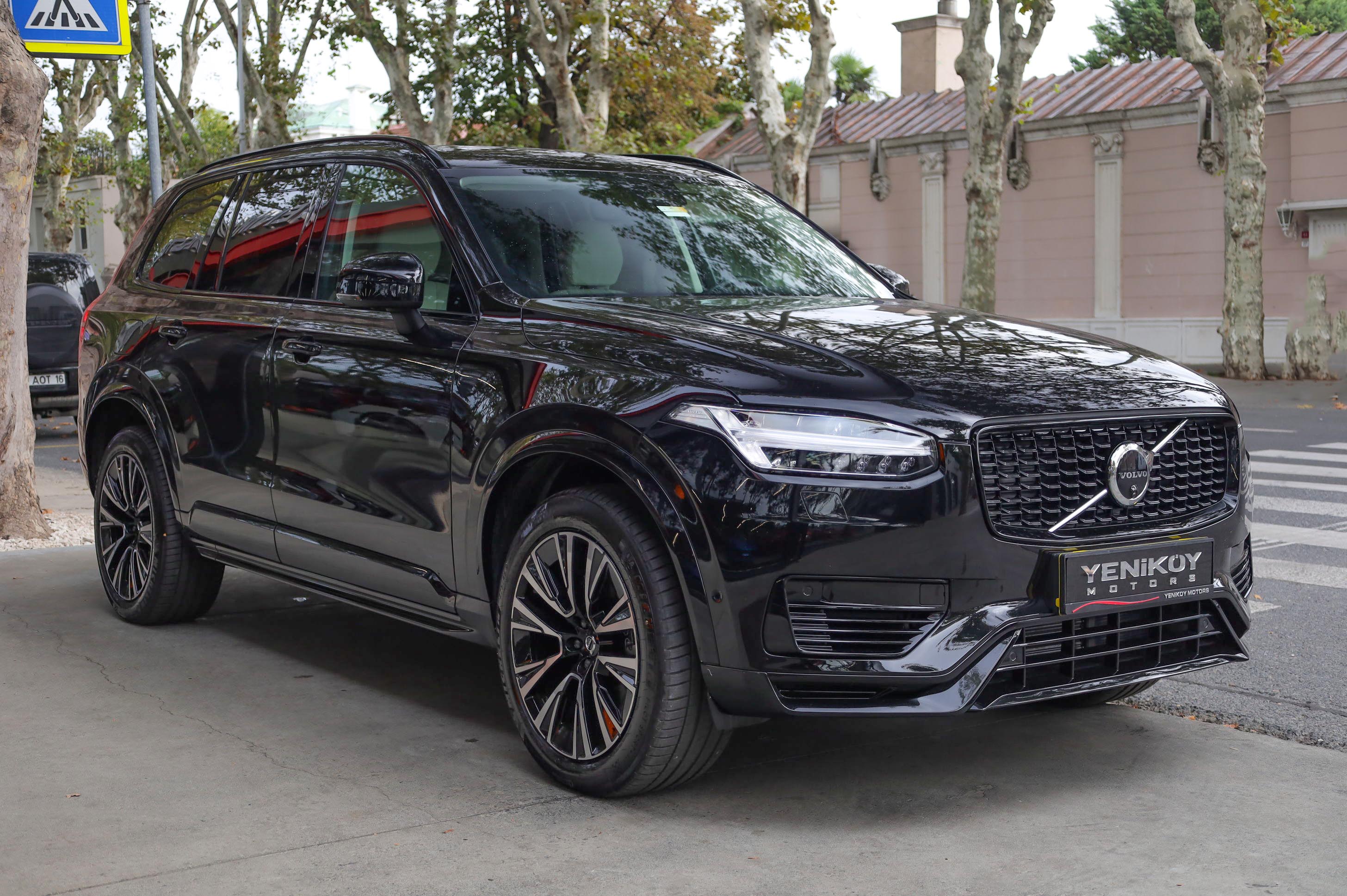 VOLVO XC90 2.0 T8 RECHARGE PLUG-IN HYBRİD PLUS DARK (7 KOLTUK)