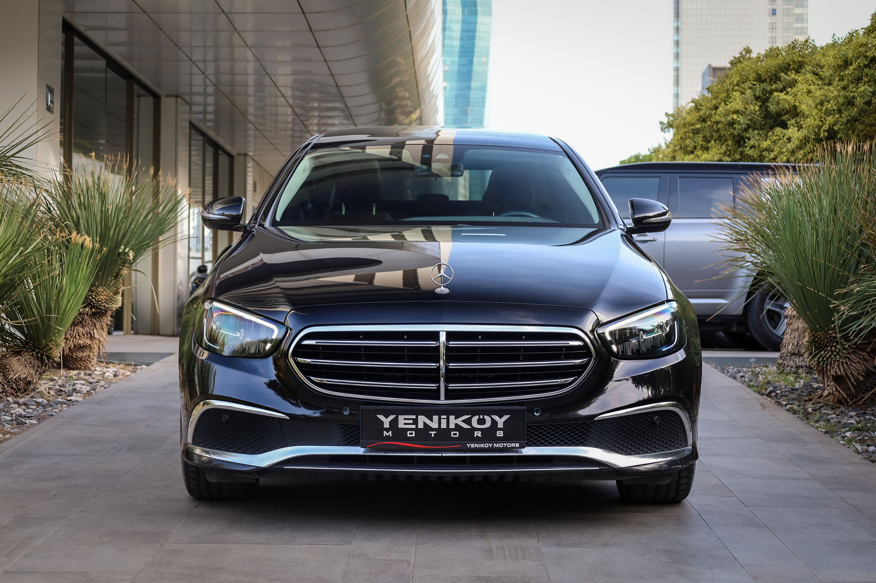 MERCEDES-BENZ E200 D EXCLUSİVE