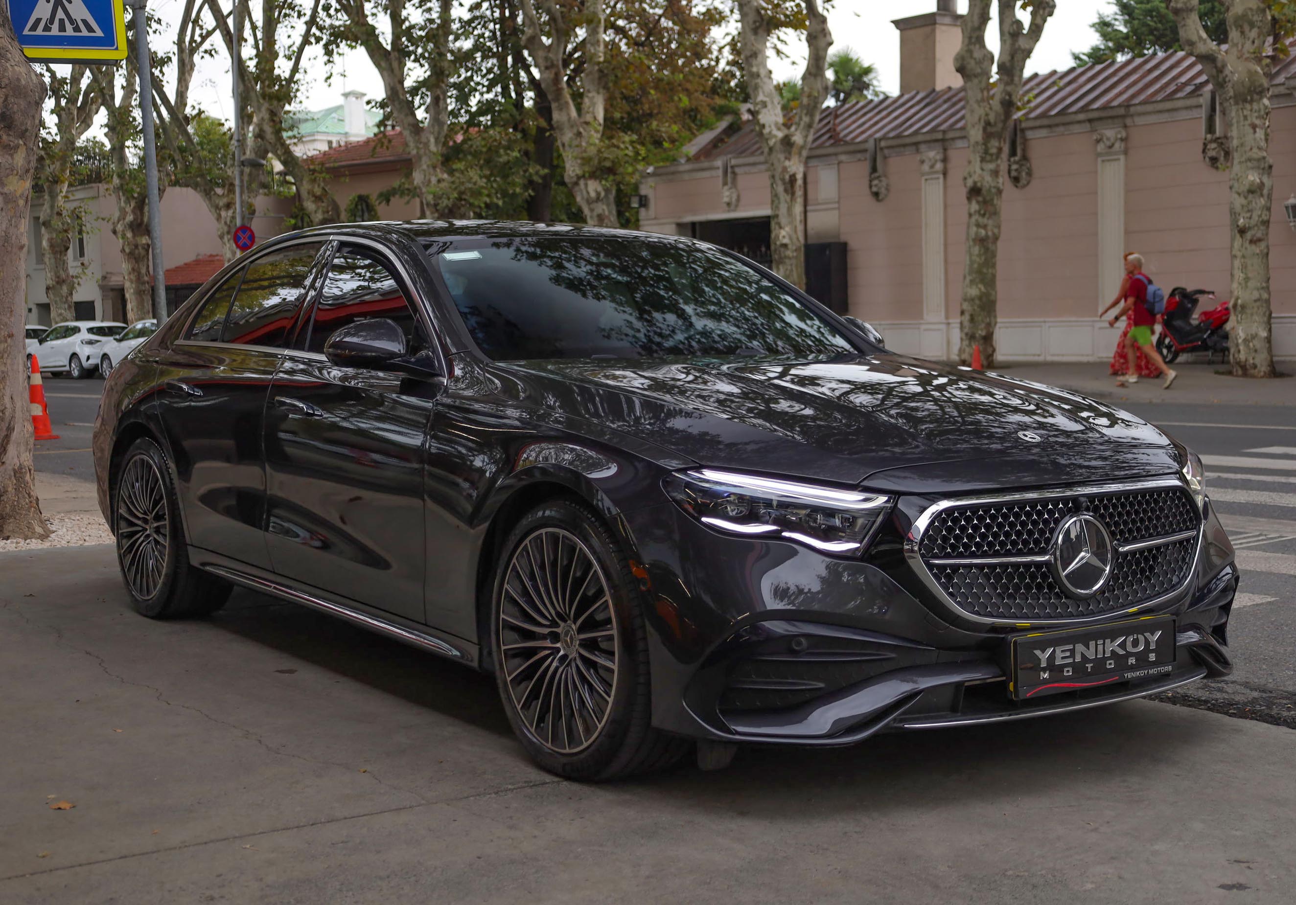 MERCEDES BENZ E180 EXCLUSIVE