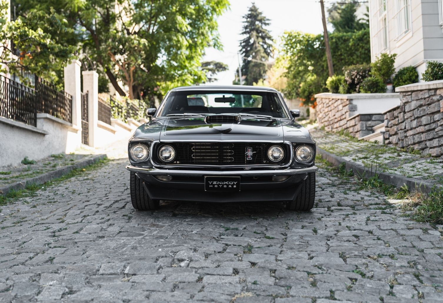 Amerikan Muscle Car’ların Altın Çağı, 1969 Mustang Mach 1 Efsanesi ve OPEC Krizinin Etkileri