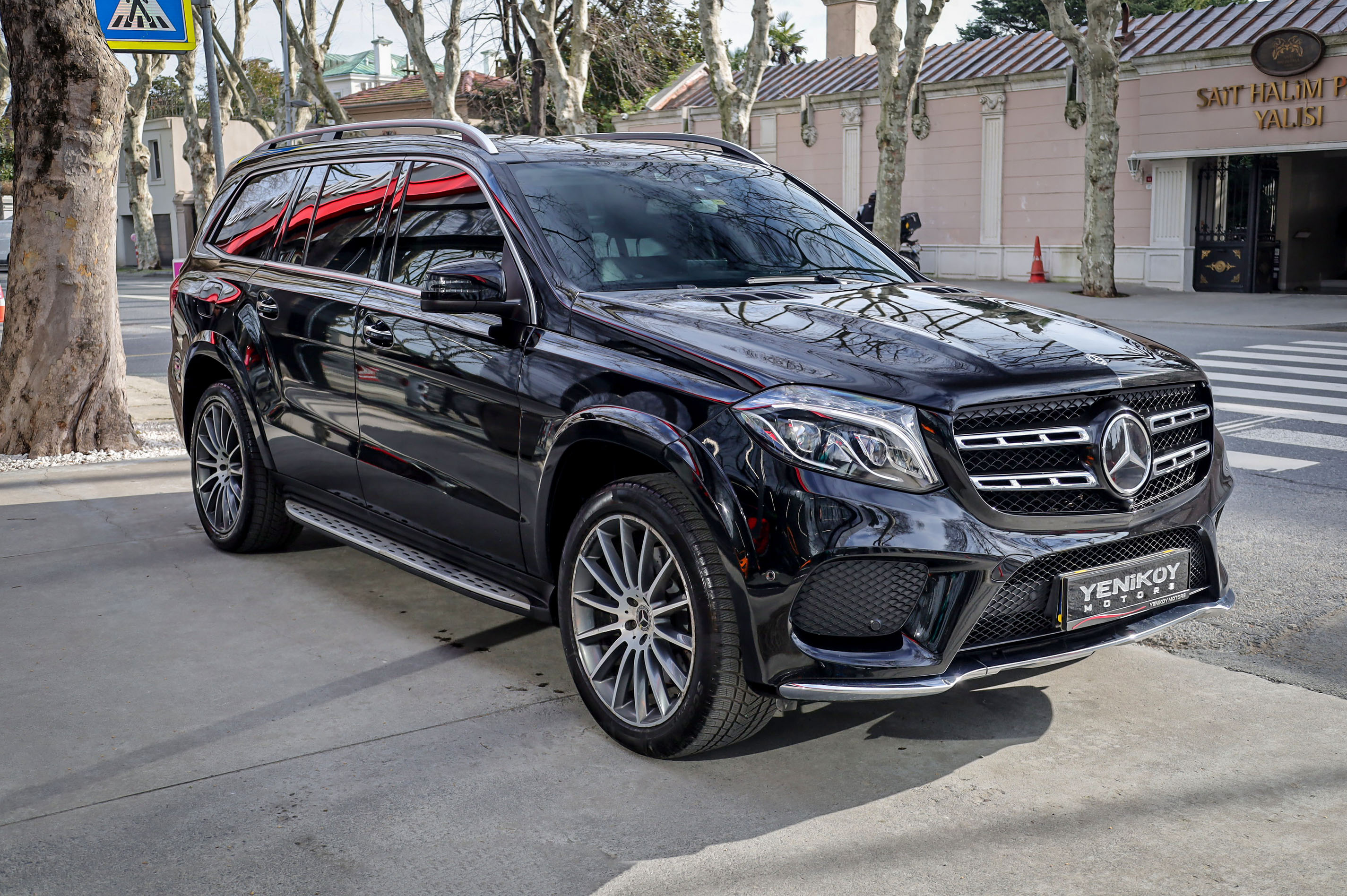 MERCEDES BENZ GLS400 4MATIC